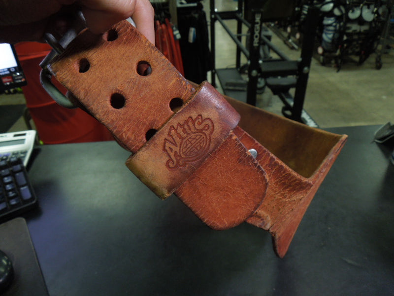 Load image into Gallery viewer, Used Altus Leather Lifting Belt
