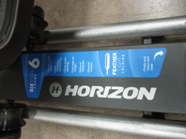 Load image into Gallery viewer, Used Horizon Evolve 5 Feather Light Folding Elliptical
