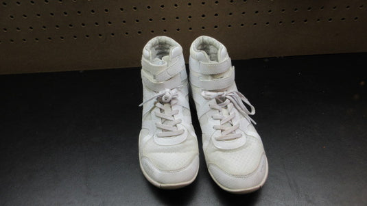 Used Nfinity Beast Mid-Top Cheer Shoes - Size 7.5