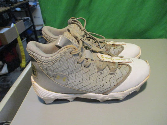 Used Under Armour BH Show Size Youth 5.5 Cleats