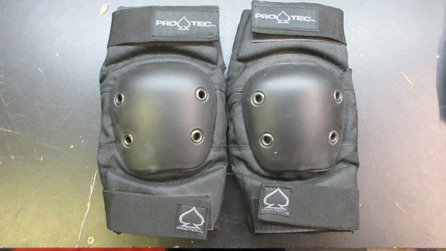 Load image into Gallery viewer, Used Pro Tec Skating Elbow Pads - Adult Small
