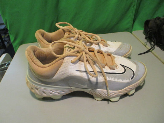 Used Nike React Size 7.5 Cleats