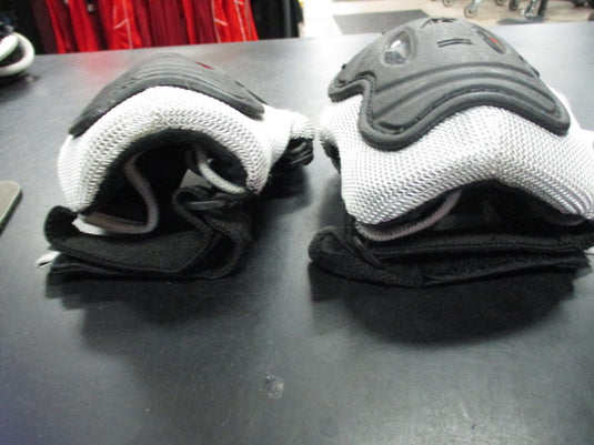Used K2 Size Youth Small Skating Knee Pads