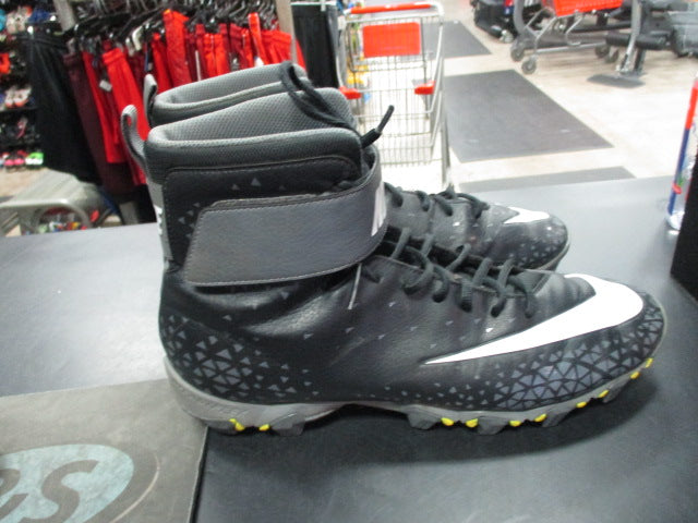 Load image into Gallery viewer, Used Nike force Savage 2 Size 12 Football Cleats
