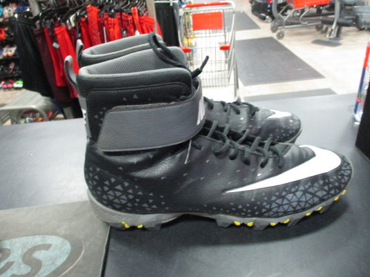 Used Nike force Savage 2 Size 12 Football Cleats