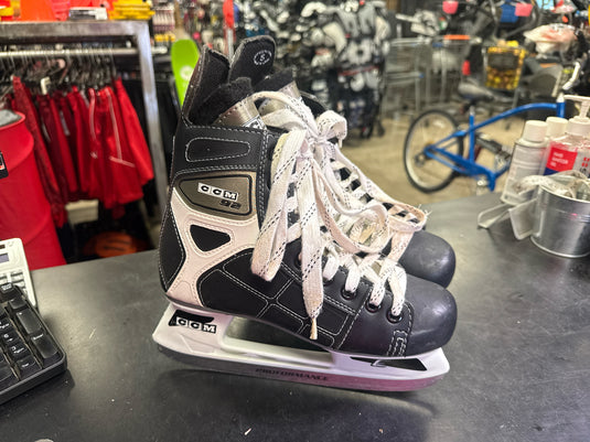 Used CCM 92 NHL Ice Hockey Skates Size 5