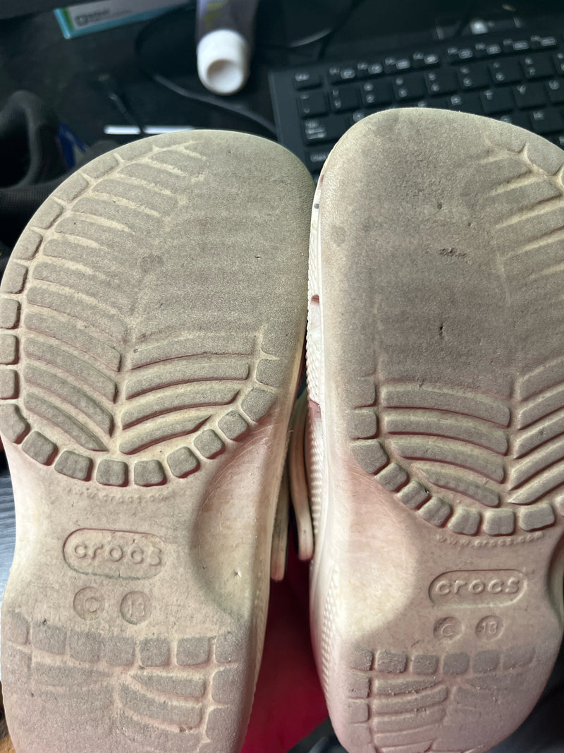 Load image into Gallery viewer, used white crocs size Y13
