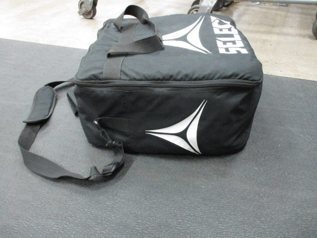 Load image into Gallery viewer, Used Select 4 Ball Soccer Ball Bag
