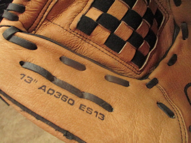 Load image into Gallery viewer, Used Wilson A360 13" Softball Glove
