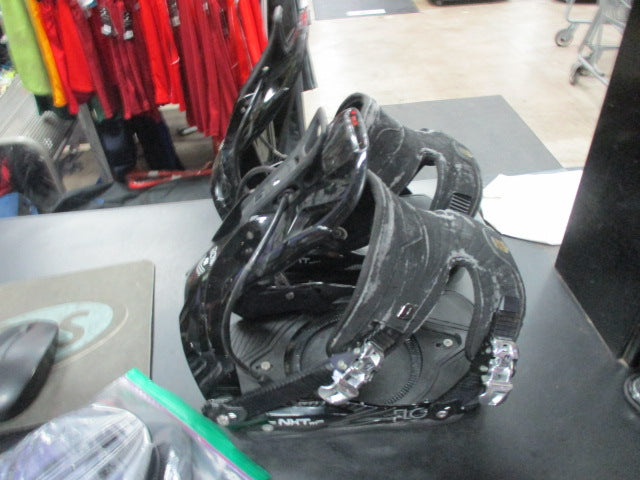 Load image into Gallery viewer, Used Flow NXT-AT Snowboard Bindings (Hardwear Behind Counter)
