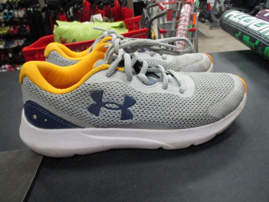 Used Under Armour Surge Size Youth 3.5 Sneakers