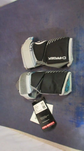 Maverik Charger Arm Pads Youth Size Small - Like New