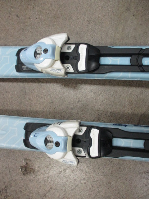 Load image into Gallery viewer, Used Atomic Cloud 6 142cm Downhill Skis
