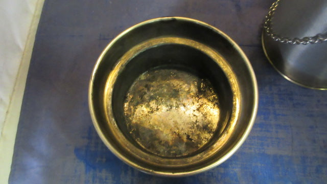 Load image into Gallery viewer, Used Kelly Kettle Aluminium Trekker 20 fl oz Camp Kettle w/ Bag - bag has holes
