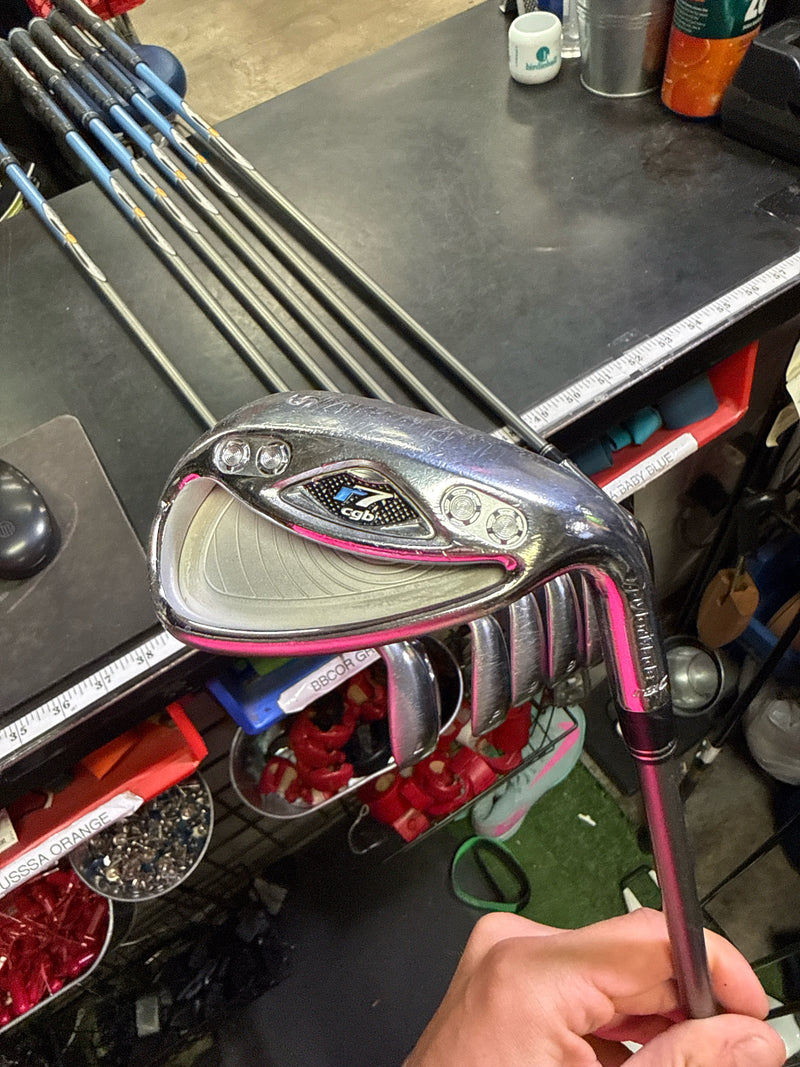 Load image into Gallery viewer, Used TaylorMade RAC R7 CGB Max Right Hand Ladies 7 pc Iron Set 6-9i and PLSw
