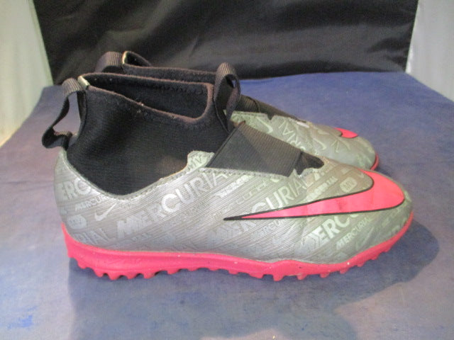 Load image into Gallery viewer, Used Nike Mercurial Turf Soccer Cleats Size 1.5
