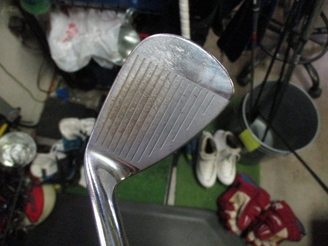 Load image into Gallery viewer, Used Titleist 690.CB Forged Right Hand 9 Iron
