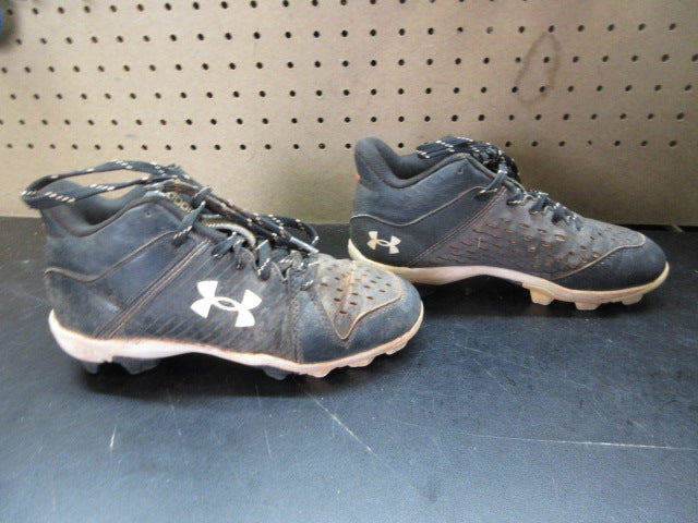 Load image into Gallery viewer, Used Under Armour Leadoff Low RM Jr. Baseball Cleats - Size Youth 3
