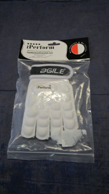 Used iPerform Field Hockey Glove Adult Size Small - Like New
