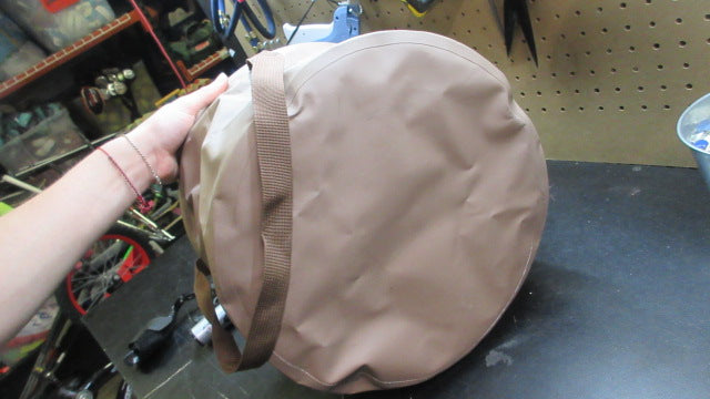 Load image into Gallery viewer, Used Primitive Collapsible Bag
