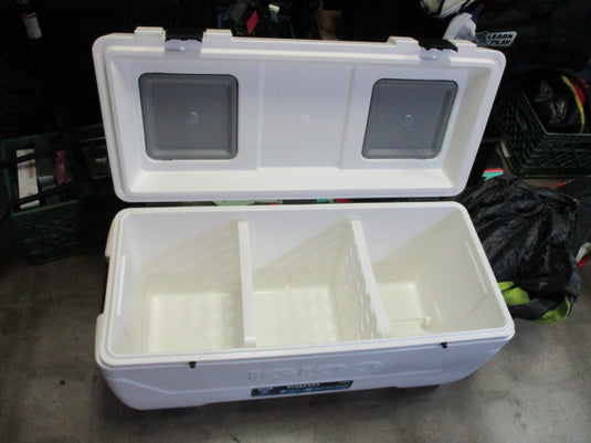 Used Igloo Maxcold 165 Cooler