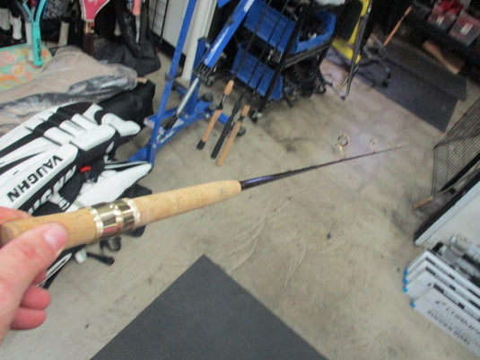 Use Shimano AERO Magnumlite Graphite AMG60 6' Fishing Pole