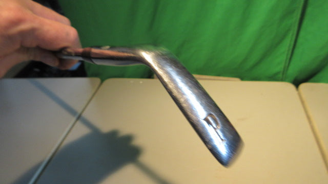 Load image into Gallery viewer, Used Titleist Forged 695 CB Pitching Wedge RH
