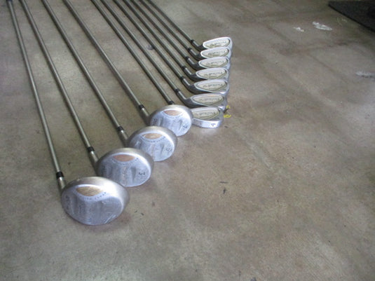 Used Wilson Oversize Prostaff Ladies Set RH Graphite 4-PW 1,3,5,7 Woods
