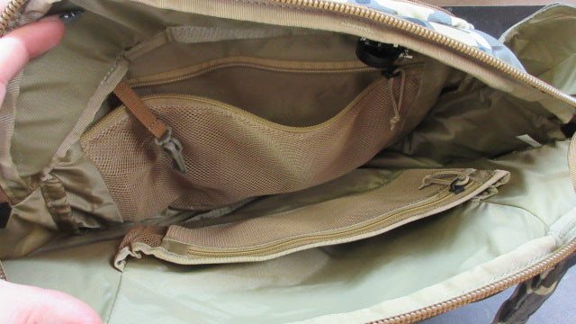 Load image into Gallery viewer, Used Umpqua Steamboat ZS Sling Bag
