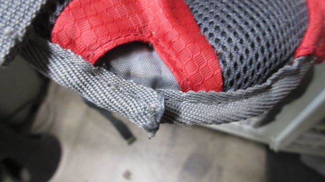 Load image into Gallery viewer, Used Ledge Gooseberry Hydration Pack- wear
