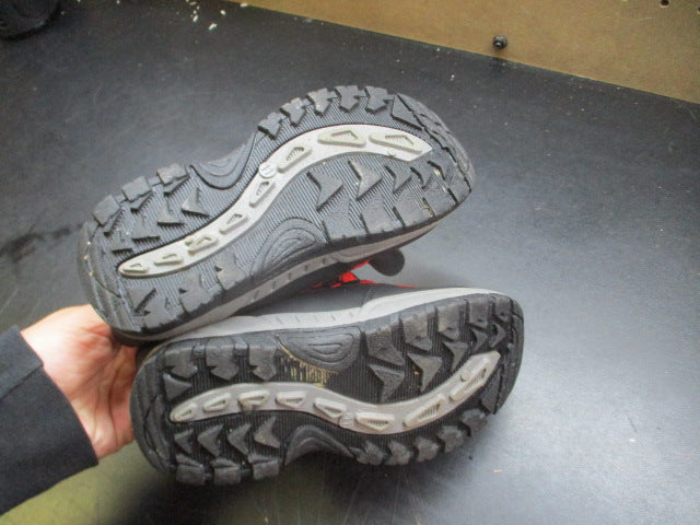 Load image into Gallery viewer, Used Rugged Bear Winter Snow Boots - Size 11
