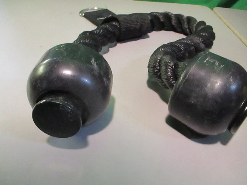 Load image into Gallery viewer, Used Head Tricep Rope 21&quot;
