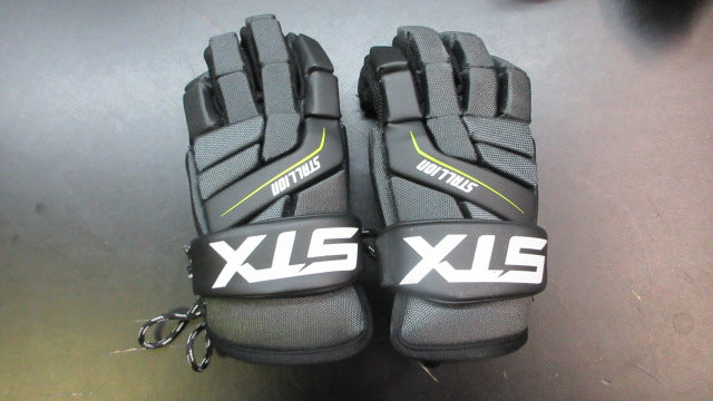 Load image into Gallery viewer, Used STX Stallion 200 Lacrosse Gloves - Size Medium
