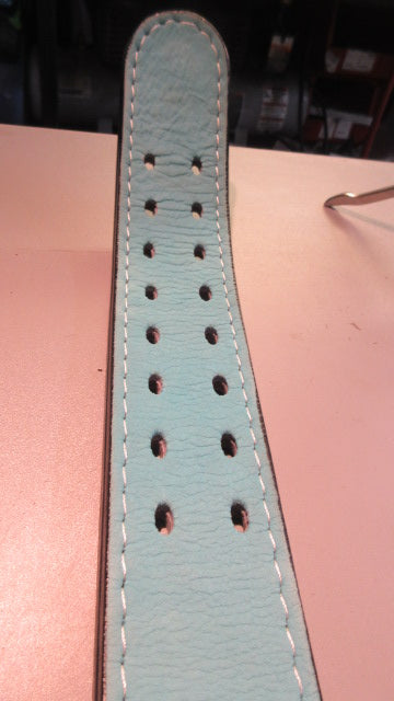 Load image into Gallery viewer, Used Inaka Power Lifiting Belt Size Large (34-42&quot;)
