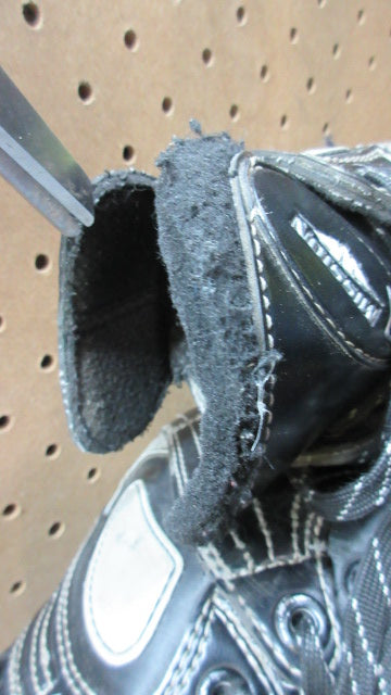 Load image into Gallery viewer, Used Mission RL Hockey In-Line Skates *Missing 2 Wheels* - Size 1-4
