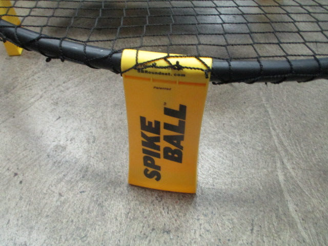 Load image into Gallery viewer, Used Spike Ball W/ Bag - 2 Balls
