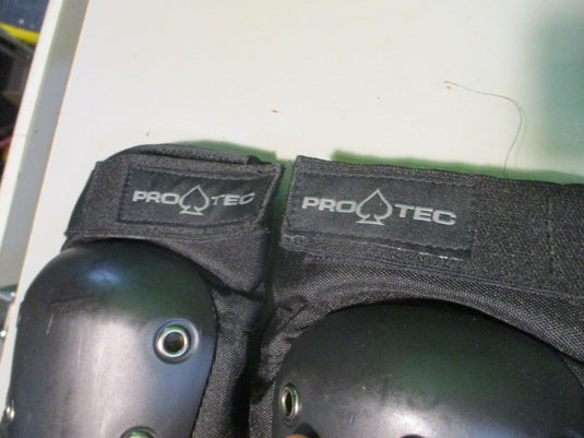 Used Pro Tec Youth Small Skating Knee Pads