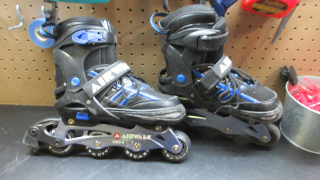 Load image into Gallery viewer, Used AirWalk In-line Skates - Size 5-8
