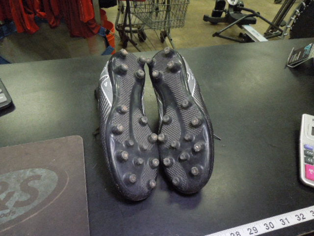 Load image into Gallery viewer, Used Air Football Cleats in Black Size 38
