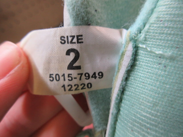 Load image into Gallery viewer, Used Roller Derby FireStar Roller Skates - Size Youth 2

