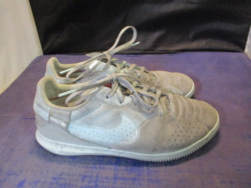 Used Nike Street Gato Indoor Soccer Cleats Youth Size 4.5