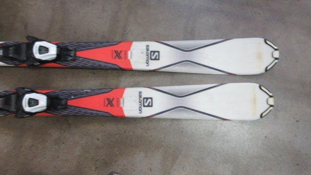 Load image into Gallery viewer, Used Salomon X-Drive Downhill Skis w/ Salomon Bindings Size 161cm
