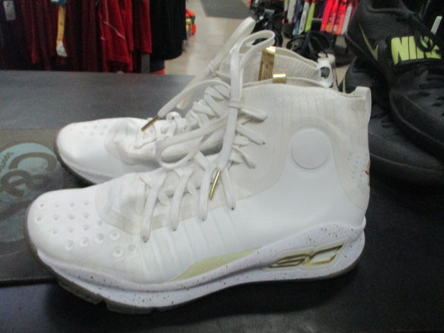 Load image into Gallery viewer, Used Seth Curry Size 6.5 basketball Shoes
