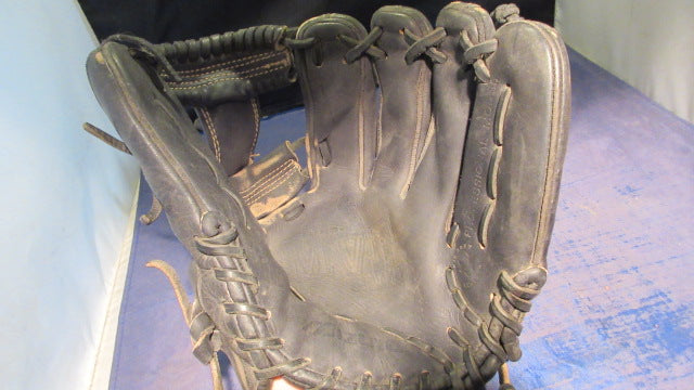 Load image into Gallery viewer, Used Mizuno MVP Prime 11.75&quot; Glove - RHT - small wear
