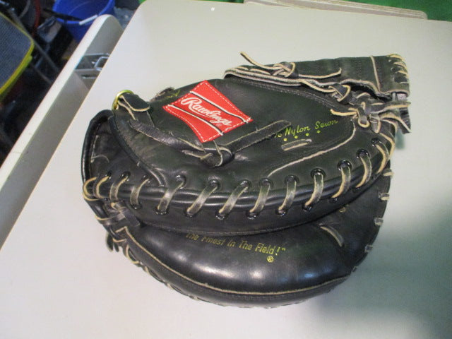 Load image into Gallery viewer, Used Rawlings Mike Piazza RCM30B Catchers Mitt - RHT

