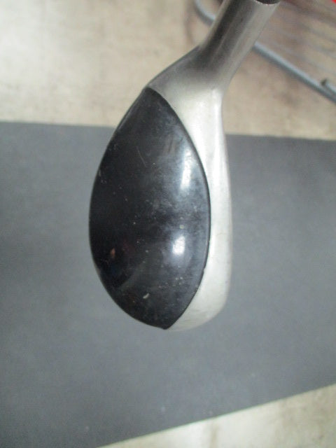 Load image into Gallery viewer, Used Taylormade Rescue MID 19 Deg 3 Hybrid - RH
