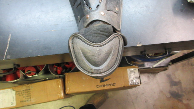 Load image into Gallery viewer, Used All-Star Catchers Shin Guards - LGW14.5FP
