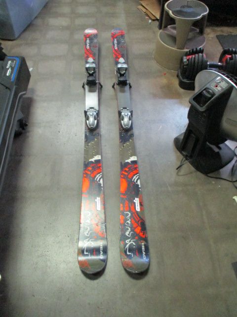 Load image into Gallery viewer, Used Head Intelligence 178cm Powder Skis w/ Head LD Bindings - small chips
