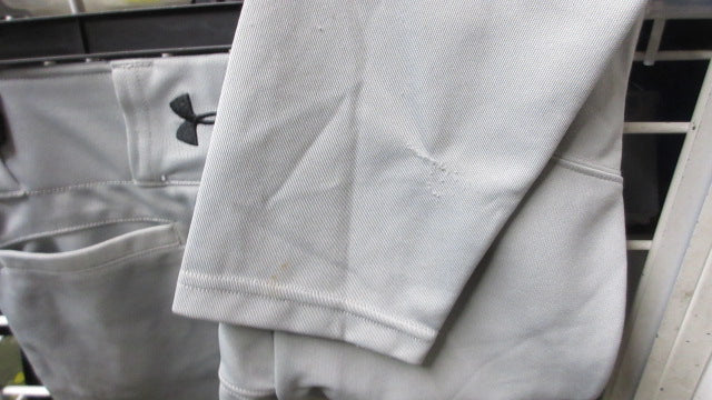 Load image into Gallery viewer, Used Under Armour Grey Open Bottom Pants Youth Size Medium - wear
