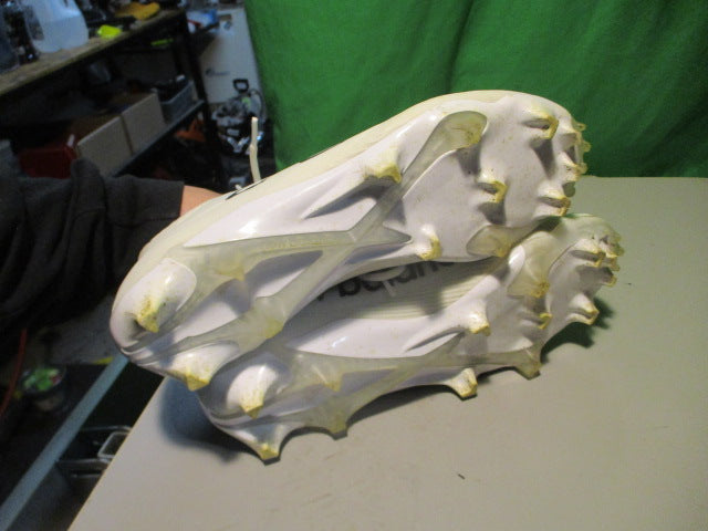 Load image into Gallery viewer, Used New Balance X0000 Size 8.5 Lacrosse Cleats
